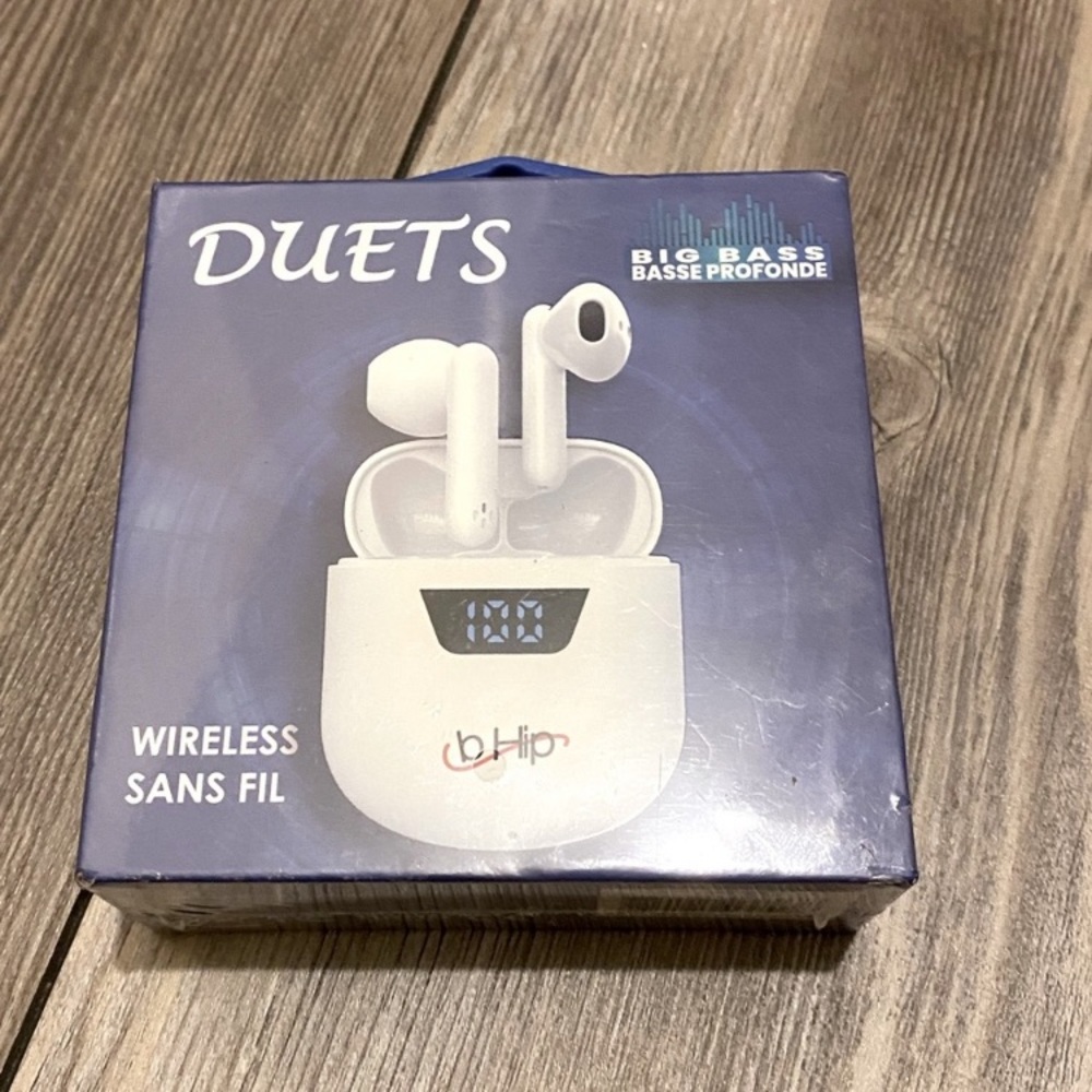 Duets white earbuds